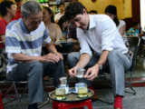 Thủ tướng Canada uống cà phê vỉa hè, chạy bộ ở Sài Gòn