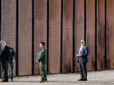 Điều gì đằng sau những động thái chính sách nhập cư có vẻ mâu thuẫn của Biden?