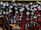 Quốc hội Pháp náo loạn vì cải cách hưu trí