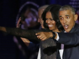 Ông Obama nghẹn ngào cảm ơn sự ủng hộ của vợ và các con